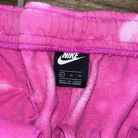 EYBL Nike pink tie dye joggers - Picture 4 of 8